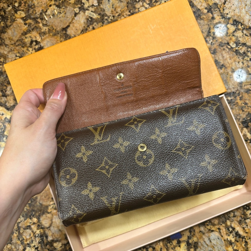 🌸Louis Vuitton Brown Monogram Wallet - Picture 4 of 12